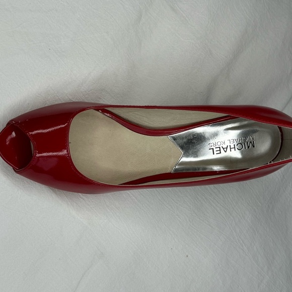 Michael Kors Red Patent Heels Hamilton Open Toe Platform Pumps Size 8M SEXY - Picture 10 of 13